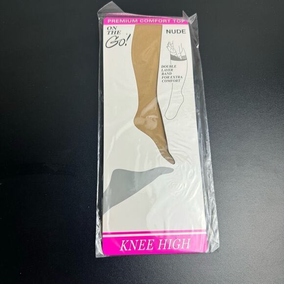 Vintage on The Go Comfort Top Knee High Hosiery Nude Fits 8 1/2 -11 New - Picture 1 of 5